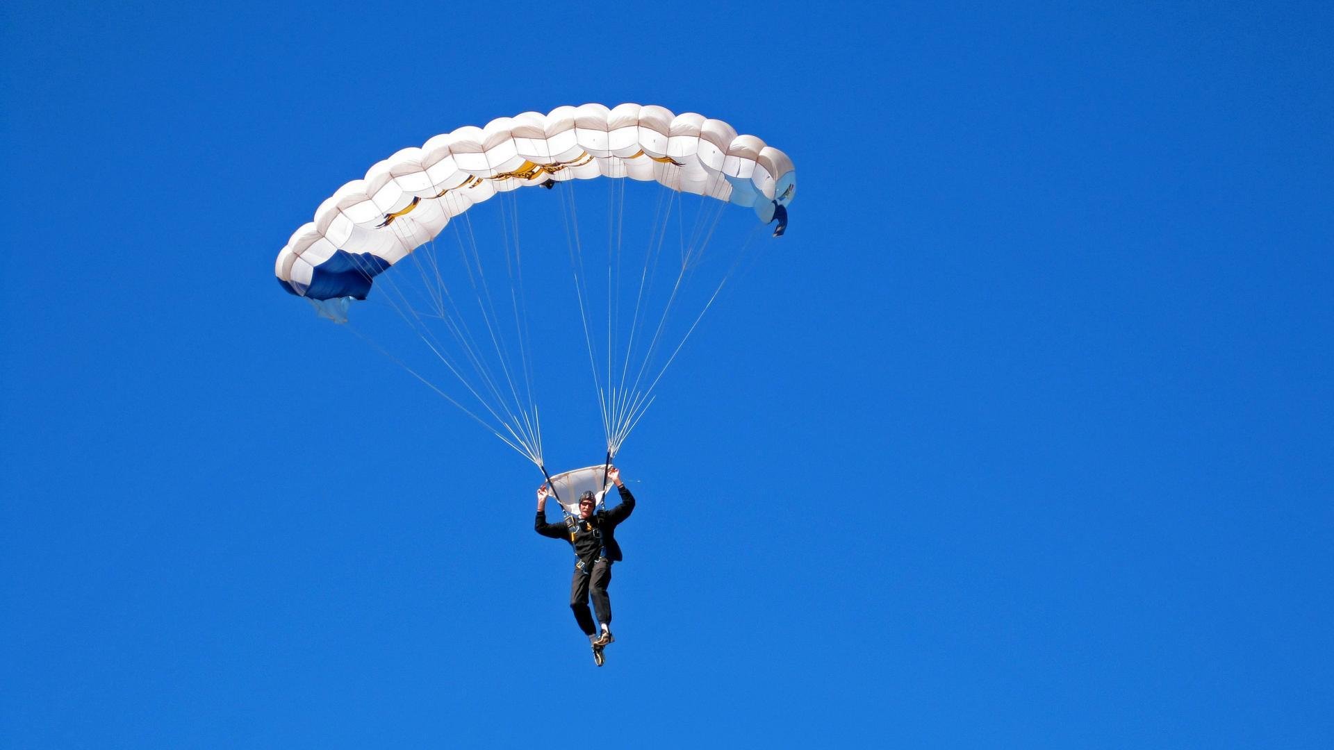 塞舌尔羽毛球比赛激烈进行中,塞舌尔代表团第几个出场